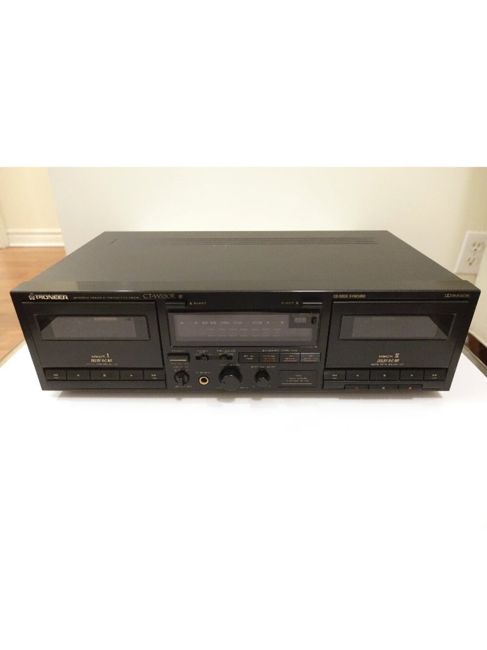 Pioneer CT-W530R Stereo Dual Cassette Deck Dolby B/C NR Made in Japan